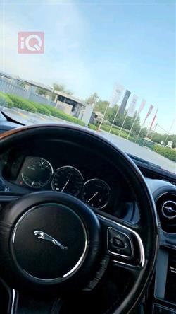 جاكوار XJ